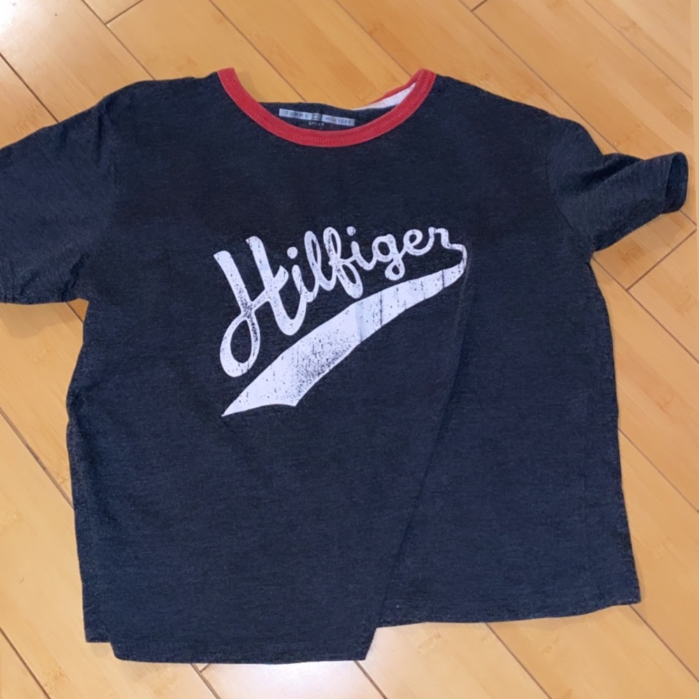 Tommy Hilfiger tee